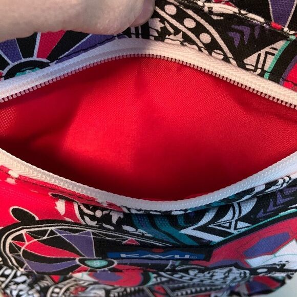 KAVU Keeper Crossbody Bag Spring Hodgepoge Adventure Hiking Satchel Purse - Picture 4 of 10